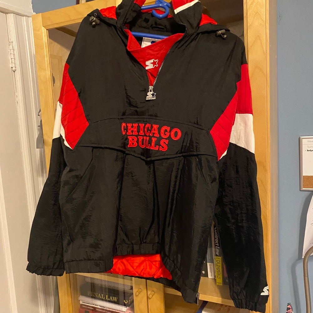 Chicago Bulls starter coat